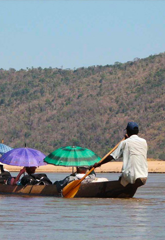 Tsiribihina river madagascar tour operator